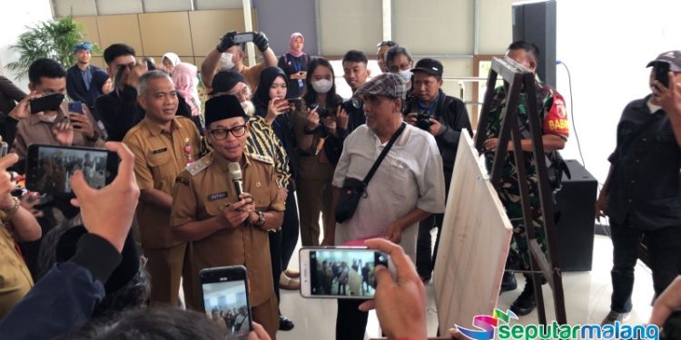 Sewelas Dino Ngentani Blanggur MCC