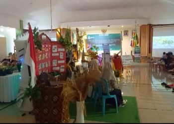 Suasana Nobar Festival Video Sinematik Desa KKNT Unira Malanga
