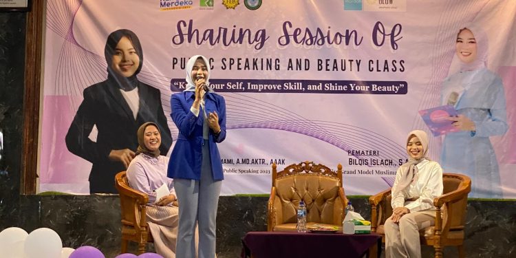 Sharing Session of Public Speaking & Beauty Class-HIMA PS Unira Malang