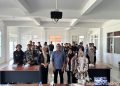 Pemateri Workshop Videografi, Eko Hari Suwito, ST (Hypno Media Creative) Didampingi Almaida, MPd Bersama Tim LPPM Unira Malang dan Mahasiswa