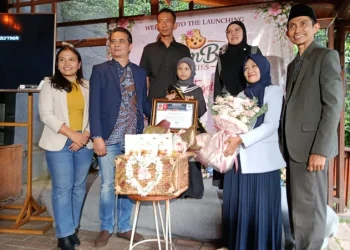 Keren! Baru Berusia 8 Tahun, CEO Cilik Asal Malang Ini Sukses Luncurkan Kudapan Sehat “BloomBite”