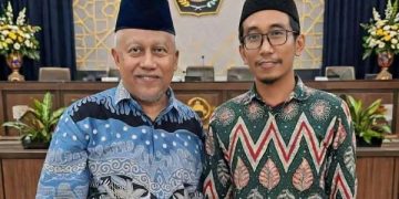 Ka-Ki: Imam Khambali, Mahasiswa MPAI UNIRA Malang dan Aries Musnandar, Dosen MPAI UNIRA Malang
